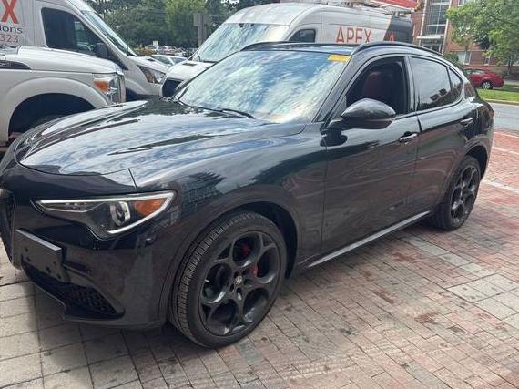 ALFA ROMEO STELVIO 2022 ZASPAKBN8N7D25050 image